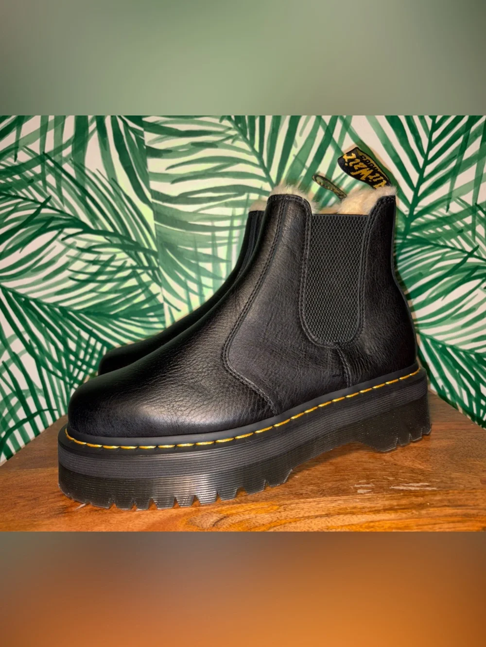 Dr. Martens Black Leather Faux Fur Lined Quad Platform Chelsea Boots Women’s 10